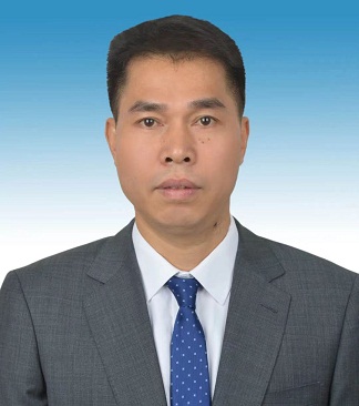 党组成员、副局长陈子茂
