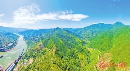 治林兴林五年路　山水榕城绿意浓