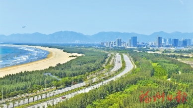 治林兴林五年路　山水榕城绿意浓